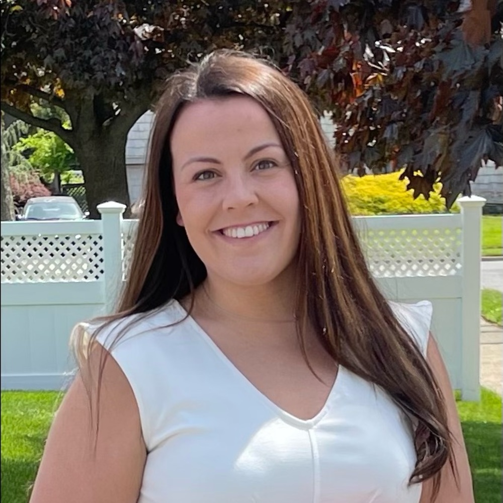 Meet your Posher, Caitlin